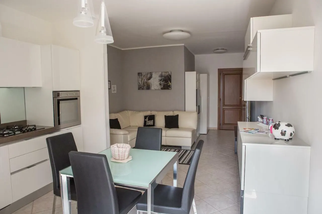 Viona Apartments Alghero 0*,  Italia
